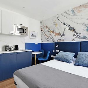 Studio met een Queen Size Bed